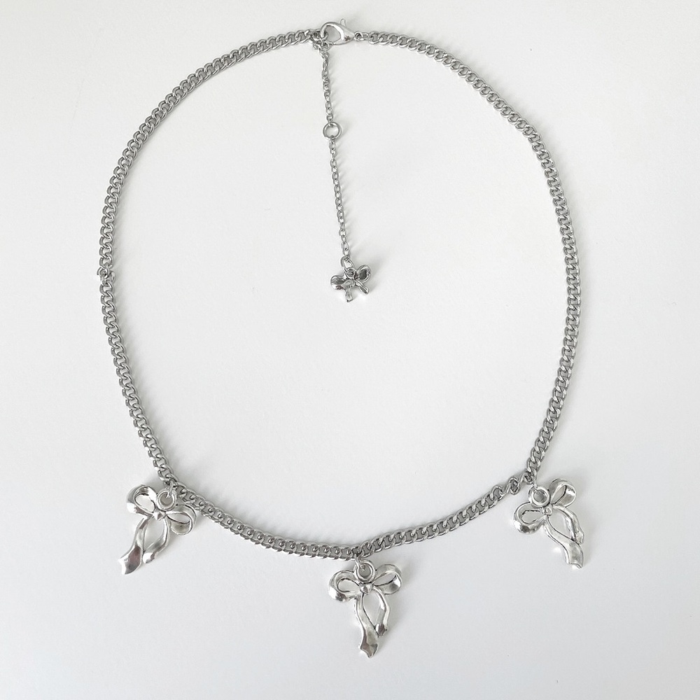 Bow Charm Necklace
